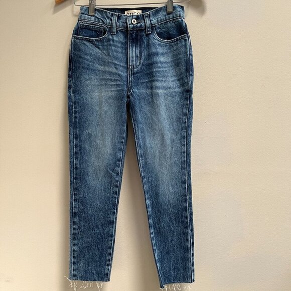 Etica Altin Cropped Raw Hem Straight Leg Jeans Distressed Size XS or 1 NEW - Picture 1 of 3